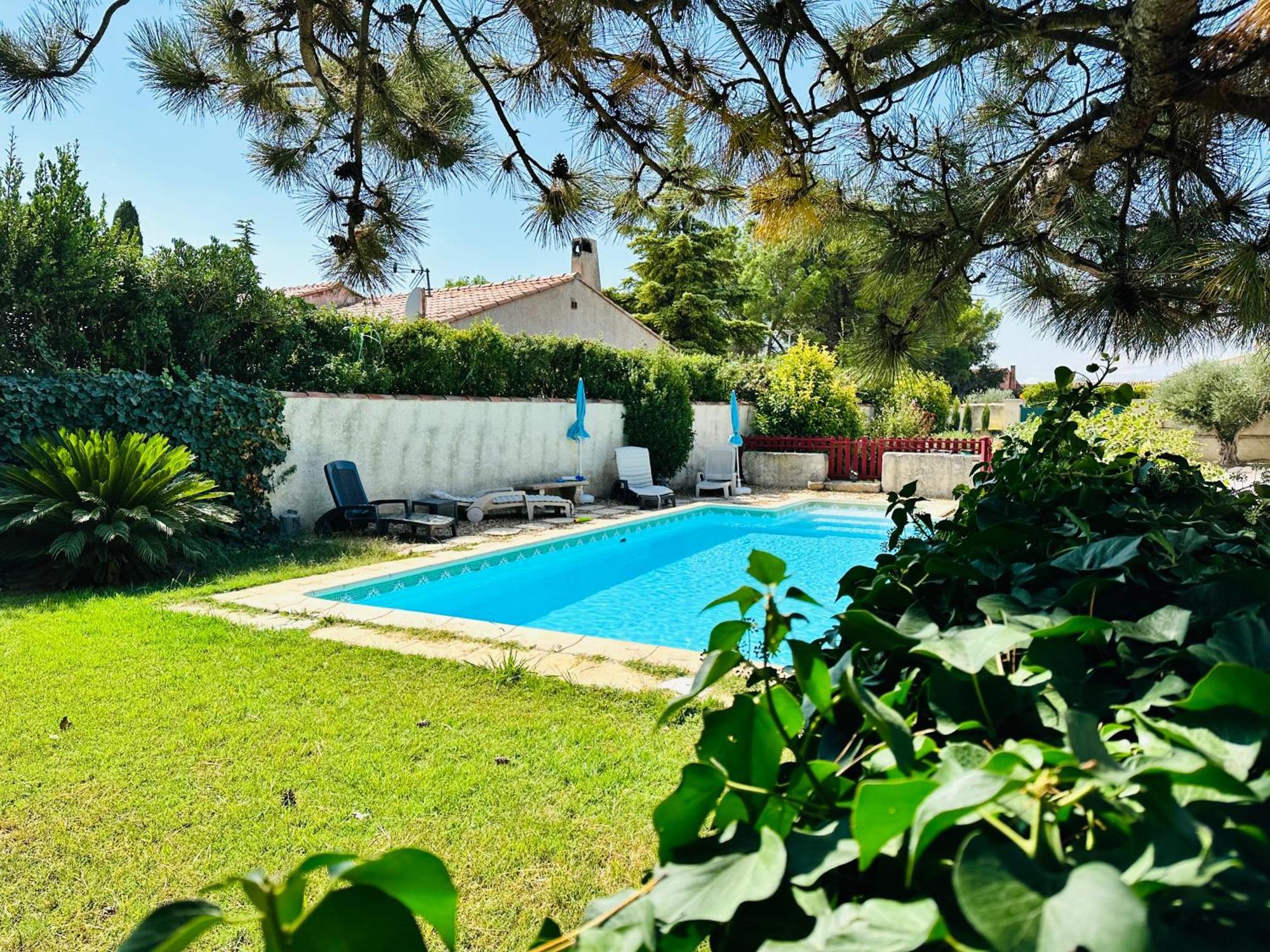 La Pitchoune : Gite Aux Pieds Des Alpilles Mouries Exterior foto